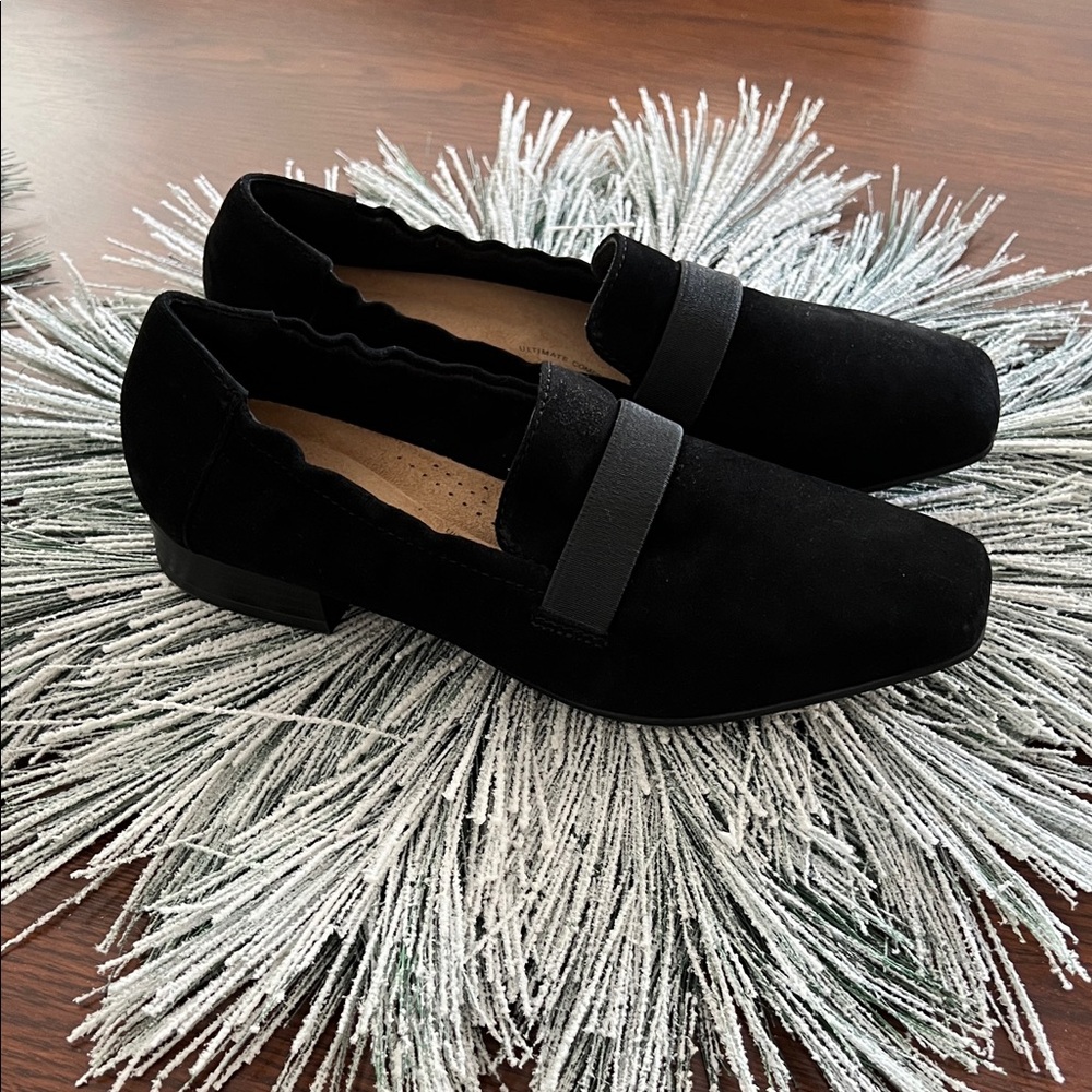 Elegant Black Women’s Loafers